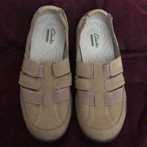 Clarks Tan Casual Shoe - comfy with a little stretch